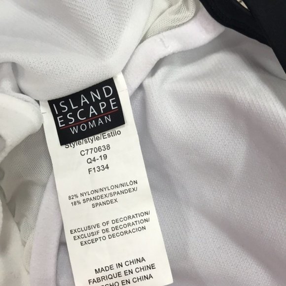 Island Escape Underwire Tankini Swim Top - Picture 8 of 10